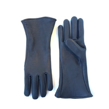 Load image into Gallery viewer, Lined Thurlow Deerskin Gauntlet - Black - Handcrafted in Oregon